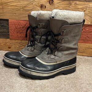 Sorel Gray and Black Insulated Boots